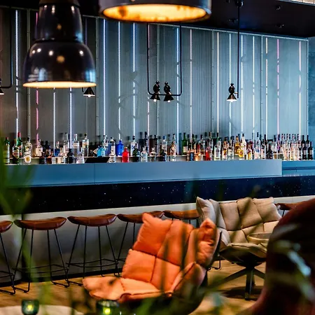 Motel One Amsterdam-3